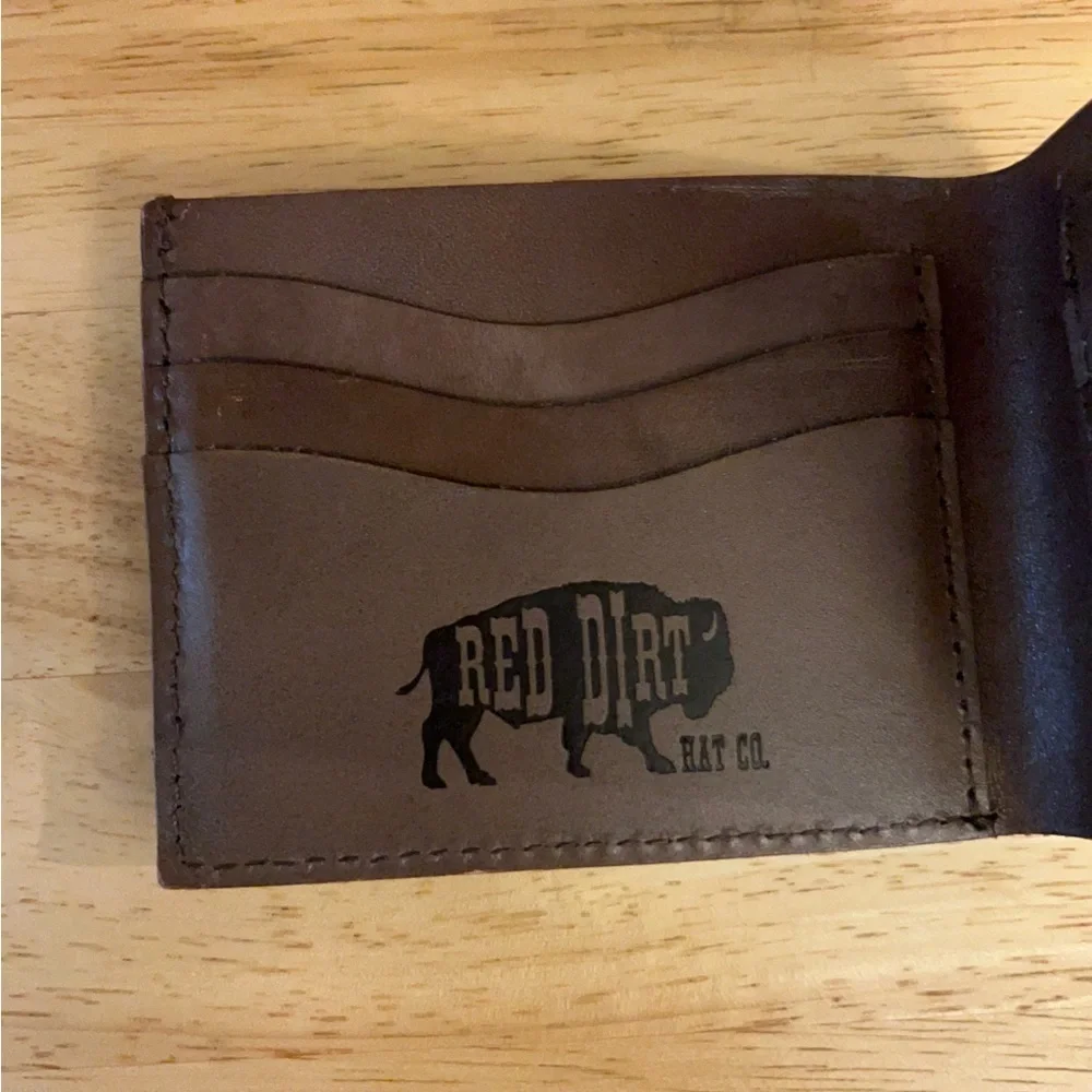 RED DIRT BIFOLD WALLET BISON PATTERN